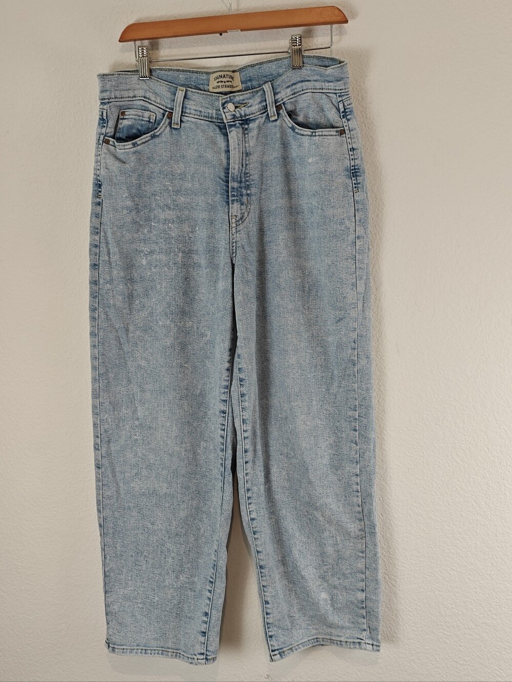 Signature by Levi Strauss Mom Jeans 28 High Rise Light Wash 90s Style
